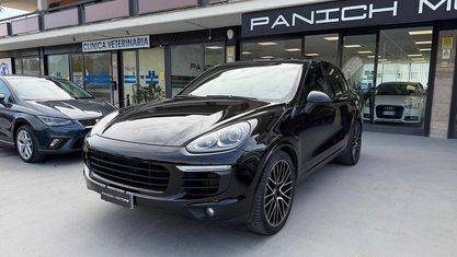 Usata Porsche Cayenne Platinum Edition 250 CV (183 kW) 2016 Nero SUV