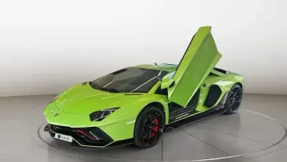 Usata Lamborghini Aventador 780 CV (573 kW) 2022 Verde Coupé