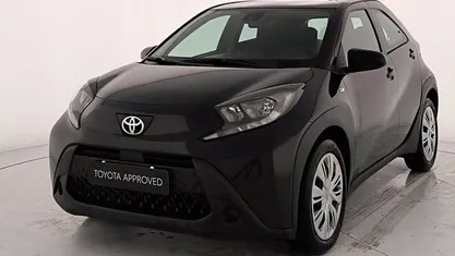 Usata Toyota Aygo X Active 72 CV (52 kW) 2023 Nero SUV