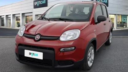 Begagnad Fiat Panda S 69 HK (50 kW) 2024 Röd Halvkombi