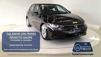 Usata VW Golf VIII Life 116 CV (85 kW) 2025 Nero