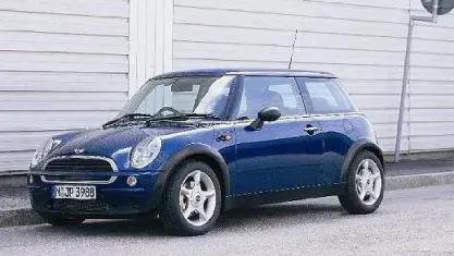 Usata Mini Cooper 116 CV (85 kW) 2002 Verde Utilitaria