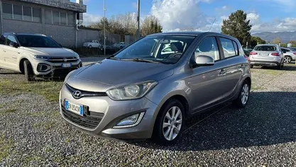 Usata Hyundai i20 Classic 75 CV (55 kW) 2012 Grigio Utilitaria