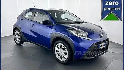 Nuova Toyota Aygo X Active 72 CV (52 kW) 2025 Blu SUV