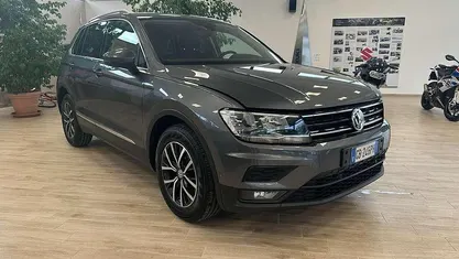 Tungsten silver Usata 2020 VW Tiguan Business SUV | 22.000 € (Buon prezzo)