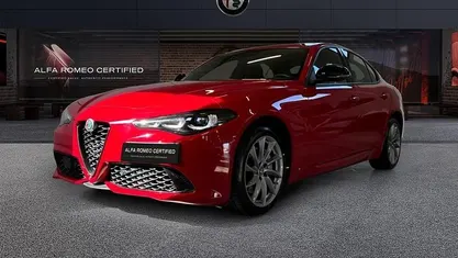 Usata Alfa Romeo Giulia Sprint 280 CV (205 kW) 2024 Rosso Berlina