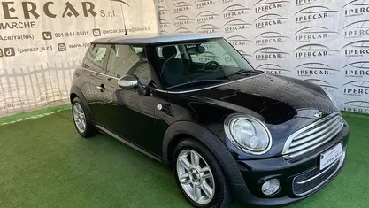 Usata Mini Cooper D 109 CV (80 kW) 2010 Utilitaria