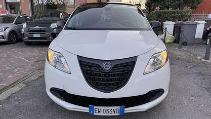 Usata Lancia Ypsilon S 86 CV (63 kW) 2014 Bianco Utilitaria