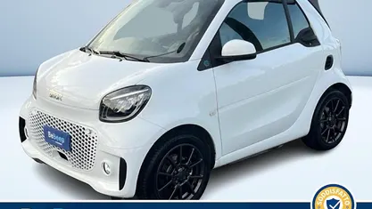 Bianco pastello Usata 2021 Smart ForTwo Electric Drive Cabrio | 13.800 € (Buon prezzo)