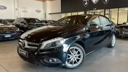 Usata Mercedes A180 109 CV (80 kW) 2014 Nero Berlina