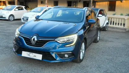 Usata Renault Mégane GrandTour Business 116 CV (85 kW) 2020 Blu Station wagon