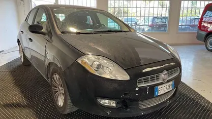 Usata Fiat Bravo Dynamic 105 CV (77 kW) 2010 Nero metallizzato Utilitaria