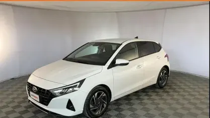 Usata Hyundai i20 84 CV (61 kW) 2023 Bianco Utilitaria