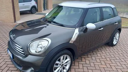 Usata Mini Cooper D Countryman 111 CV (81 kW) 2013 Grigio SUV