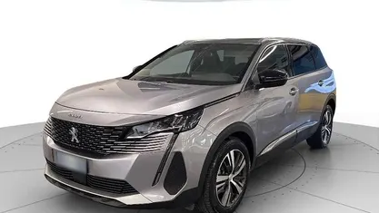 Grigio Usata 2024 Peugeot 5008 Allure SUV | 26.800 € (Buon prezzo)