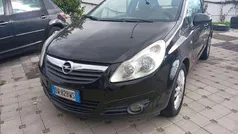 Usata 2009 Opel Corsa Club Tre volumi | 2900 € (Buon prezzo)