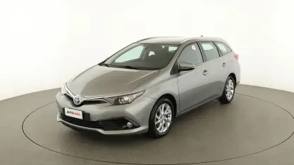 Usata Toyota Auris Touring Sports Active 136 CV (100 kW) 2016 Argento Station wagon