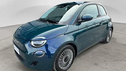 Usata Fiat 500e Icon 42 kW (58 CV) 2023 Blu Berlina