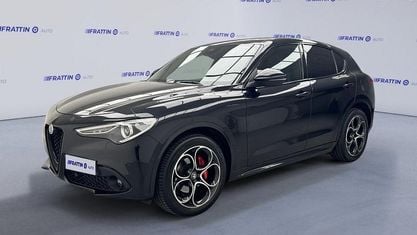 Begagnad Alfa Romeo Stelvio Veloce 210 HK (154 kW) 2022 Blå SUV
