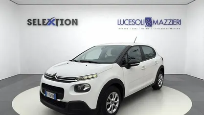 Bianco Usata 2019 Citroën C3 Feel Due volumi | 11.500 € (Cara)