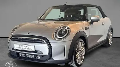 Argento Usata 2024 Mini Cooper Cabriolet Classic Cabrio | 29.400 € (Buon prezzo)