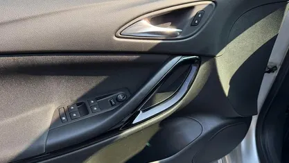 Usata Opel Astra Dynamic 136 CV (100 kW) 2018 Grigio Berlina