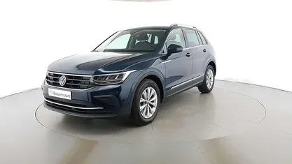 Gebraucht VW Tiguan Life 150 PS (110 kW) 2022 Blau SUV