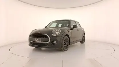 Usata Mini ONE 75 CV (55 kW) 2018 Nero Utilitaria