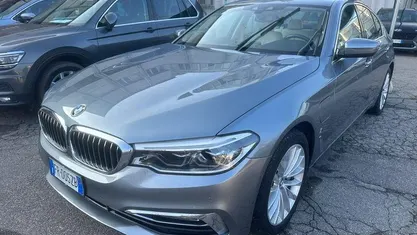 Grigio scuro Usata 2018 BMW 530e Sport Line Tre volumi | 18.900 € (Super prezzo)