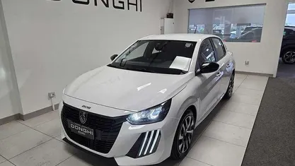 Usata Peugeot 208 Style 101 CV (74 kW) 2025 Utilitaria