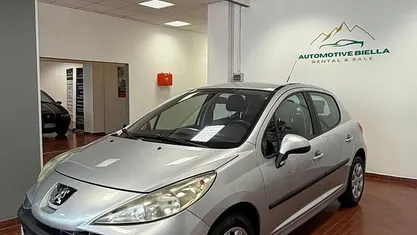 Marrone Usata 2007 Peugeot 207 Tre volumi | 1999 € (Buon prezzo)