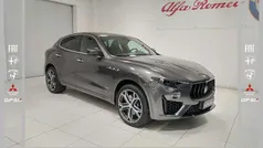 Grigio scuro Usata 2020 Maserati Levante SUV | 49.890 € (Buon prezzo)