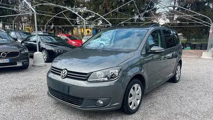 Usata VW Touran Comfortline 105 CV (77 kW) 2014 Grigio Monovolume
