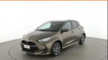 Usata Toyota Yaris Lounge 131 CV (96 kW) 2024 Beige Utilitaria