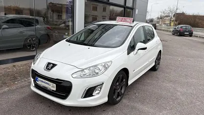 Bianco Usata 2011 Peugeot 308 GTi Tre volumi | 6900 € (Buon prezzo)