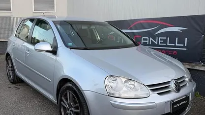 Usata VW Golf V Comfortline 105 CV (77 kW) 2007 Berlina