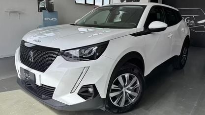 Usado Peugeot 2008 Active 110 HP (80 kW) 2021 Branco SUV