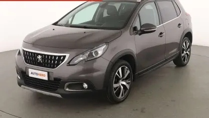 Begagnad Peugeot 2008 Allure 120 HK (88 kW) 2019 Grå SUV