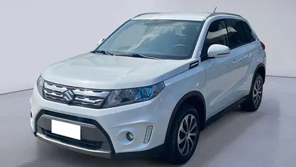Usata Suzuki Vitara Exclusive 120 CV (88 kW) 2017 Argento SUV