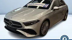 Argento metallizzato Usata 2024 Mercedes A180 Advanced Plus Tre volumi | 35.100 € (Buon prezzo)