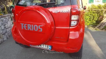 Usata Daihatsu Terios 105 CV (77 kW) 2007 SUV