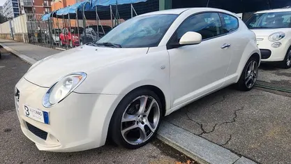 Bianco Usata 2010 Alfa Romeo MiTo Due volumi | 4900 € (Buon prezzo)