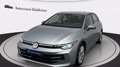 Usata 2025 VW Golf Style Tre volumi | 30.900 € (Buon prezzo)