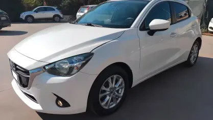 Usata Mazda 2 Exceed 105 CV (77 kW) 2017 Bianco Berlina