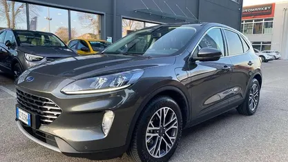 Usata 2021 Ford Kuga Titanium SUV | 19.900 € (Ottimo prezzo)