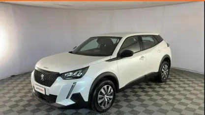 Usata Peugeot 2008 Active 101 CV (74 kW) 2023 Bianco SUV