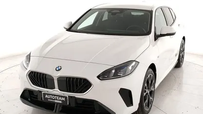 Usata BMW 118 M Sport 150 CV (110 kW) 2025 Bianco Utilitaria