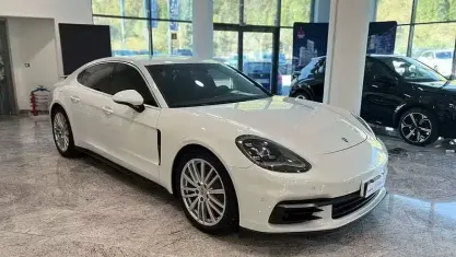 Usata Porsche Panamera 441 CV (324 kW) 2018 Bianco Utilitaria