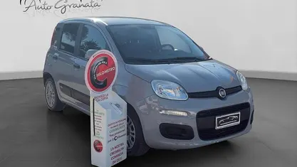 Grigio Usata 2020 Fiat Panda Due volumi | 8990 € (Buon prezzo)