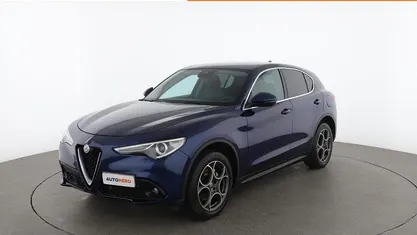 Usata 2018 Alfa Romeo Stelvio Executive SUV | 23.799 € (Buon prezzo)